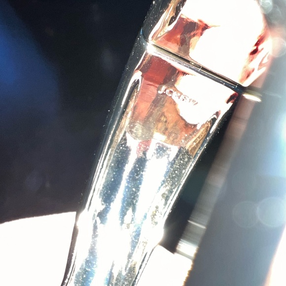 J Crew factory gold tone hinged cuff chunky wave ridge NWT bracelet. - Picture 10 of 11